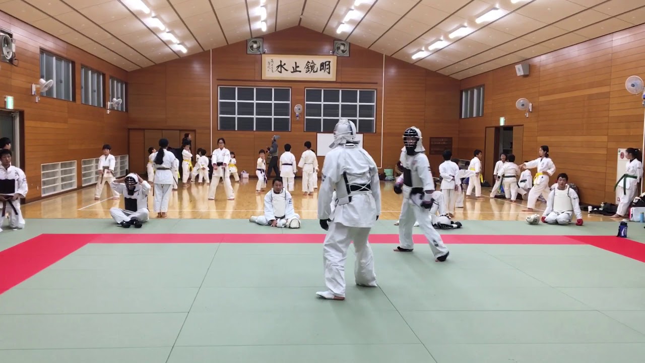 錬心舘空手道 播磨支部 強化練習 上段蹴り YouTube