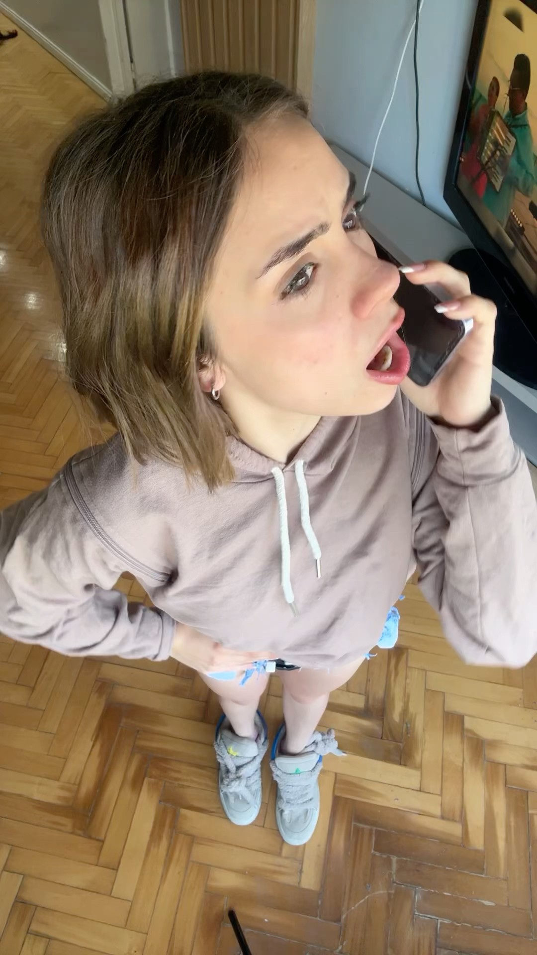 HOLA FABRICA DE ENANAS?
