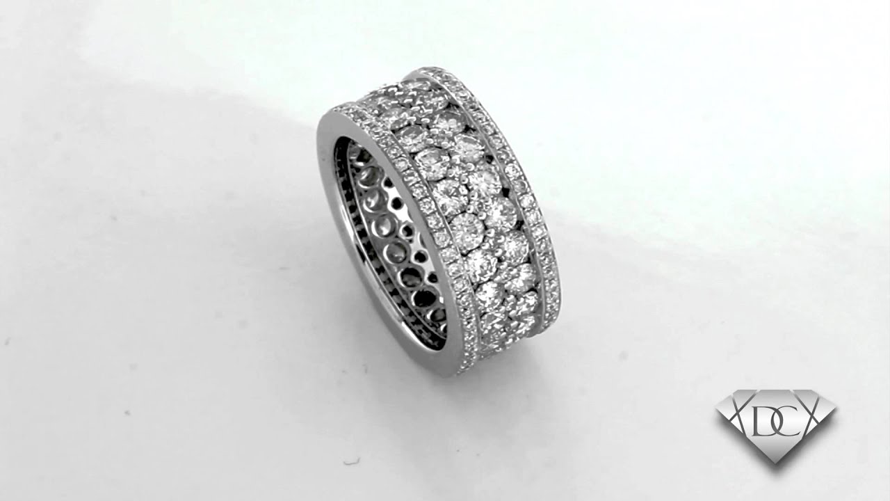 5.16 c.t.w Round-cut Wide Vintage Style Diamond Eternity Band in 18K Gold Ring.