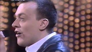 Video thumbnail of "Sanremo 95 - Senza averti qui - 883"