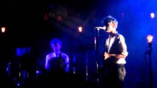 Blonde Redhead - Black Guitar (The Pageant, St. Louis, MO 10-25-10)