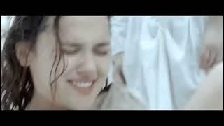 Saint Ange (2004) - give birth scene