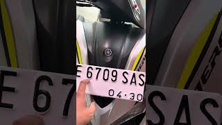 PASANG DUDUKAN PLAT NOMOR DI YAMAHA AEROX ALPHA PAKAI ARUMI MOTO PART