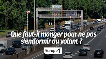 Est-il interdit de manger et boire au volant