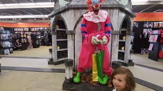 Spirit Halloween price check on Animatronics with the one and only E Man!! by Precision Films 62 views 8 months ago 14 minutes, 30 seconds