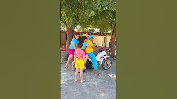 Thumbnail of não dá pra levar 🏍😂🏃‍♂️😱 #song #music #comedy #humor ##shorts