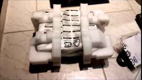 OctaReview™ BENQ Digital Projector W1070 Unboxing