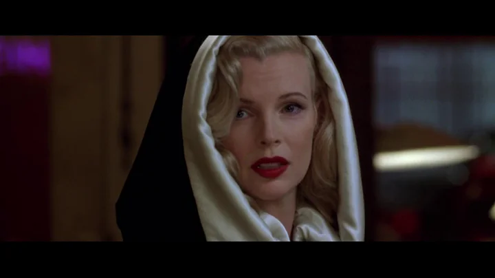 Lynn (Divine Kim Basinger) meets Bud (Russell Crow...