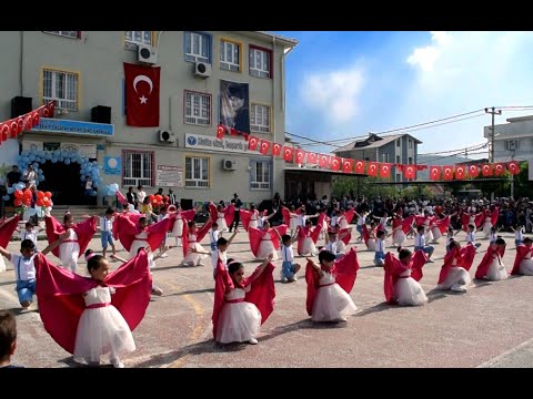 İzmir Anadolu Ateşi 1. Sınıflar 23 Nisan Gösterisi  Yazıbaşı İlkokulu