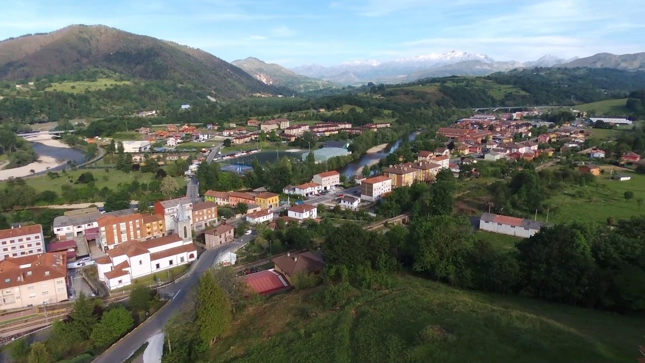 Arriondas desde el aire | Inicio del Descenso del Sella en Asturias
