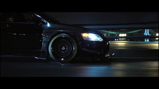“Tokyo Rainy Night Run Evo VII” ~ the boy in the rabbit | PANS EYE