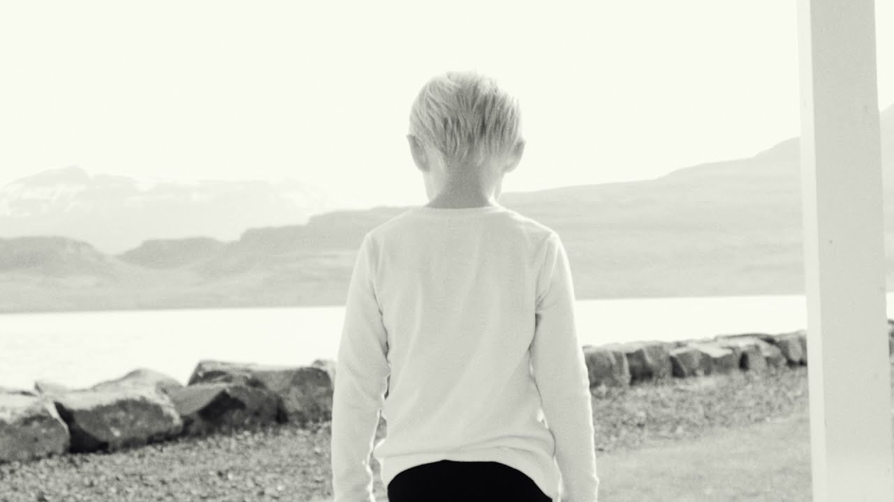 Daníel Hjálmtýsson Back To Bed (Official Video) YouTube