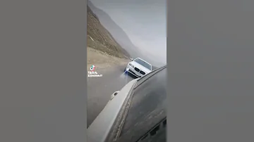 انا ثائر انا ثائر والخط حسيني 