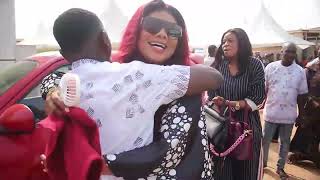 EMPRESS GIFTY   SHAKES HER BACKSIDE  IN HER  PERFORMANCE AT SENYA BERAKU