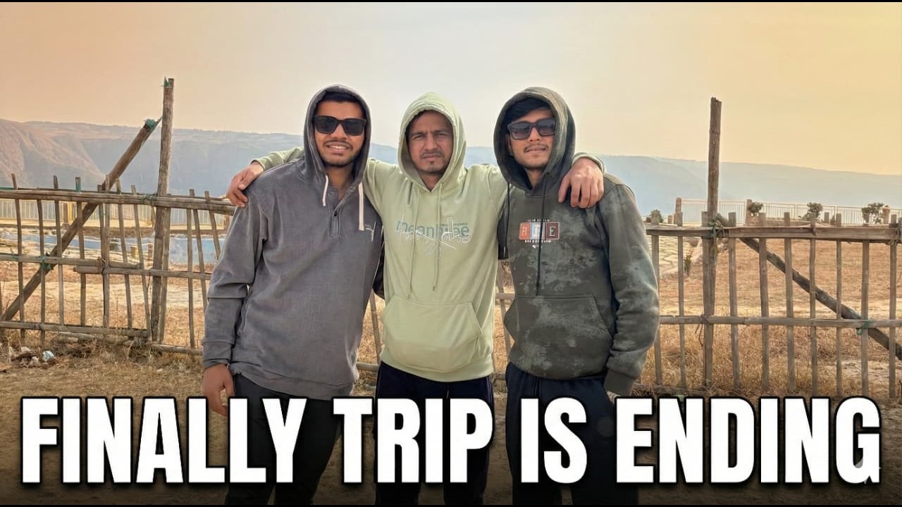 Humari trip ktm hoo gye or bhai krr rha h kisse s baat