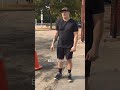 Choca contra un taller en Dallas; sale  del auto y huye | Telemundo 39