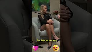 Sophie Cunningham Learns What A Zamboni Is 🤔😂 Viral WNBA Moment #sophie #shortsviral #basketball
