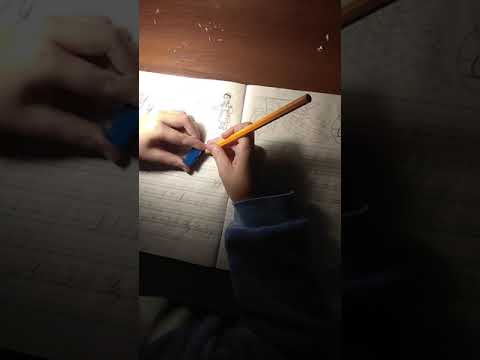 Лайфхак как заполнять прописи в 1 классе ))))