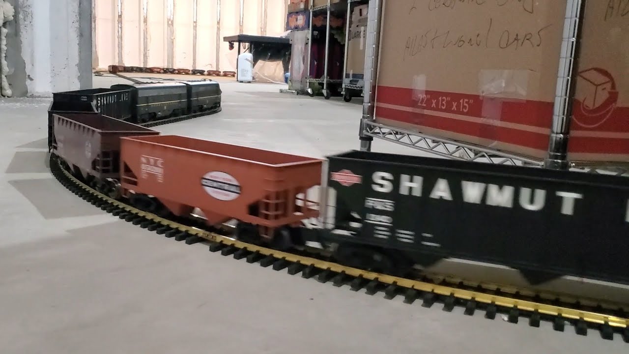 Is It One Train, Or Two??? USA Trains G-Scale PRR F7 Coal Train(s?) In The Big Basement