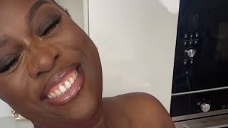 You have to see this beauty 🤣😍 I’m live!
My Nigerian Cookbooks:
NIGERIAN SOUPS, STEWS & SAUCES by YEMISI ODUSANYA
Amazon US https://a.co/d/4hDsHHS
Amazon UK https://amzn.eu/d/dCLXoUo
A TIME TO EAT COOKBOOK by YEMISI ODUSANYA
Amazon US https://a.co/d/1hPyrLh
Amazon UK https://amzn.eu/d/9FTAtLN
👉🏾 Download my CookBooks ( A digital Cookbook that downloads to your phone)
- Cookbook For Children : Little Big Bite. https://selar.co/j9mc
- A Time To Eat https://selar.co/atte
- Nigerian Soups, Stews & Sauces https://selar.co/69ma
- Celebrate : Meals For Entertaining https://selar.co/CelebrateCookbook
- Get my Food Timetable ( Menu Planner ) https://selar.co/NigerianFoodTimetable
Welcome to the SISIYEMMIE Channel
Philippians 4:6-7
Do not be anxious about anything, but in every situation, by prayer and petition, with thanksgiving, present your requests to God. And the peace of God, which transcends all understanding, will guard your hearts and your minds in Christ Jesus. You have to see this beauty 🤣😍 I’m live!