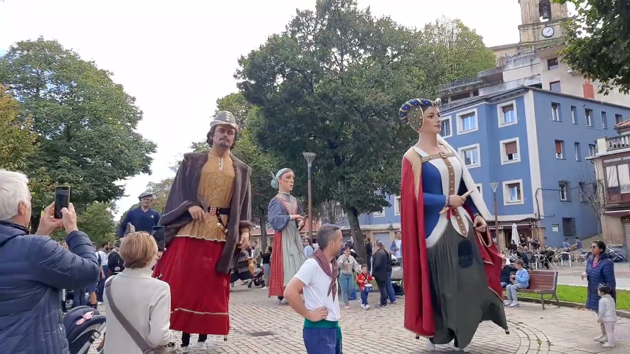 Concentración de Gigantes en Portugalete | 9 noviembre 2024 | Erraldoi Eguna