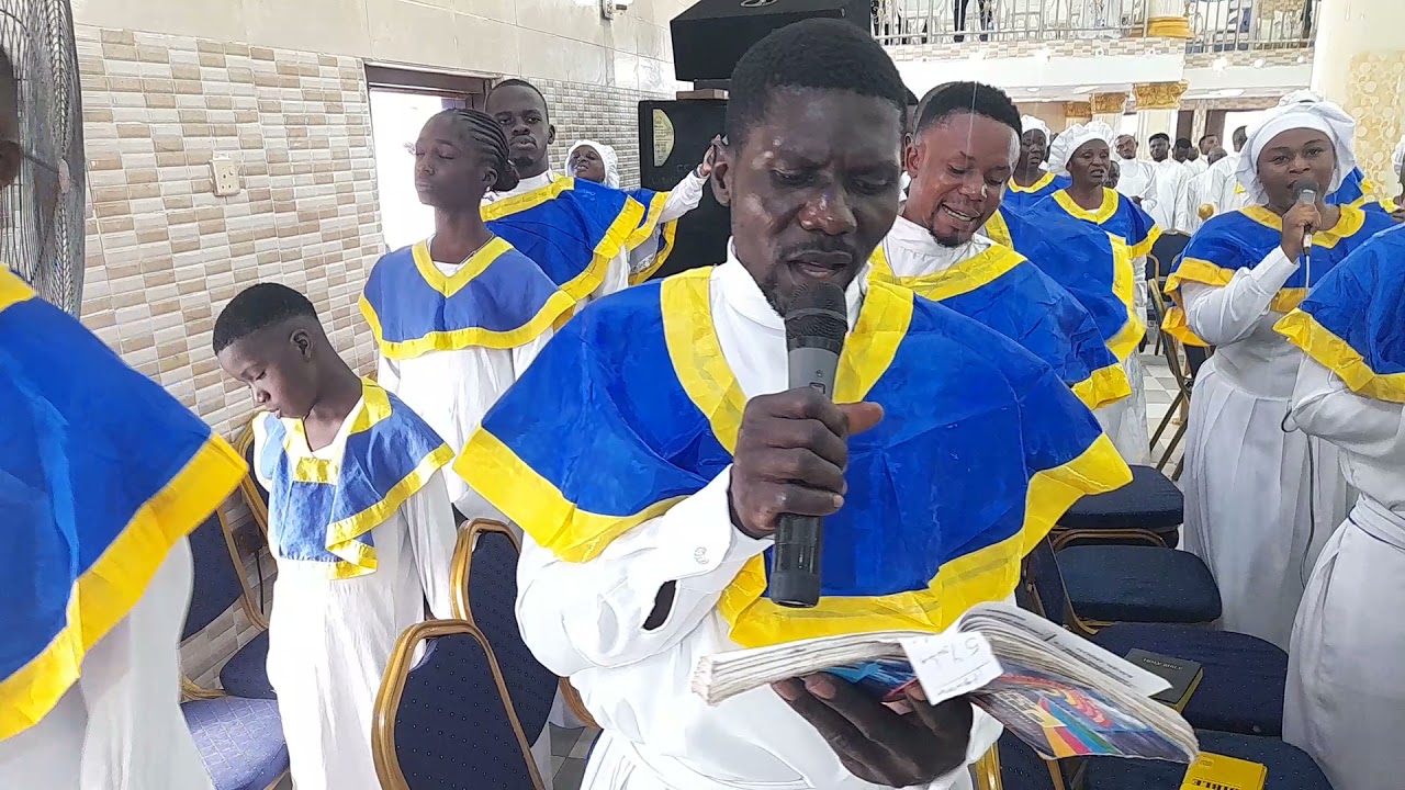 CCC English hymn 305.. Children of holy Celestial from holy heaven above by King's Choir warri