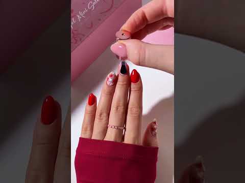Simple red Nail