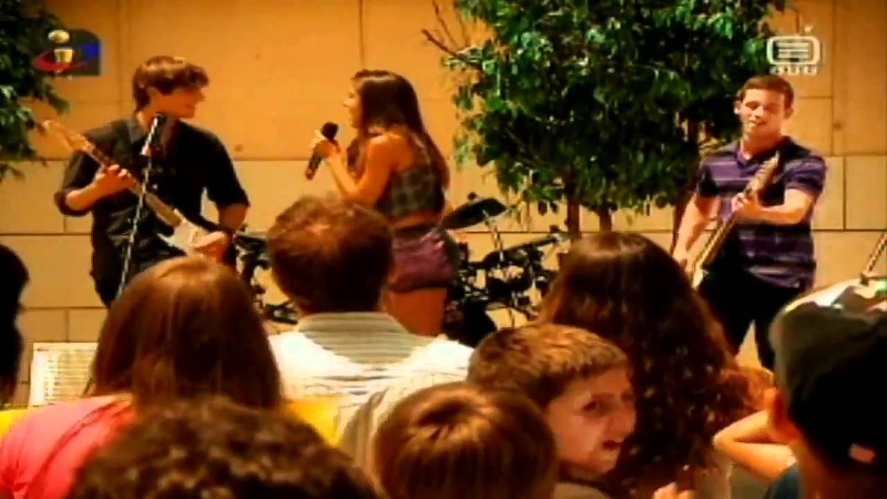 MCA7 Margarida e os Tribo cantam 