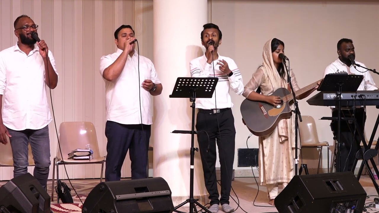 സേനയിലധിപൻ ദേവനിലതിയായ് * Senayin Adhipan Devanil * Lyrics * Malayalam Christian Devotional Song