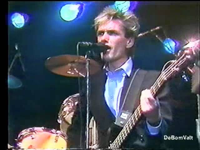 Doe Maar - Is Dit Alles (Live Op Flaterpop 1983) - Youtube