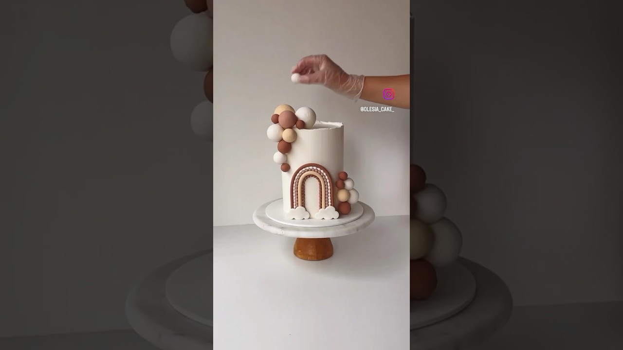 Baby shower cake 🤍👼🏼 