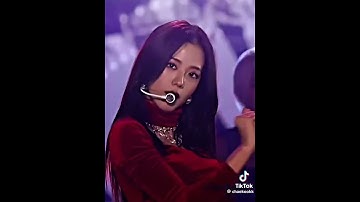 V reaction jisoo #jirose #liskook #vsoo #yoonnie #kpop