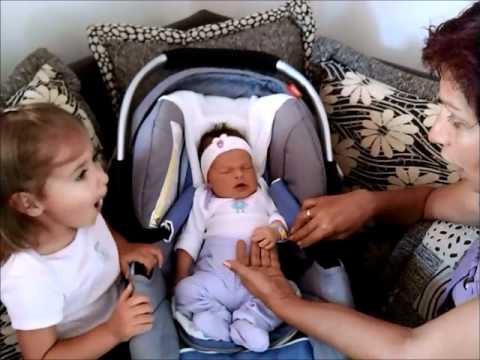 Video: 9 Načina Da Se Razveselite Dok Sjedite Kod Kuće S Bebom