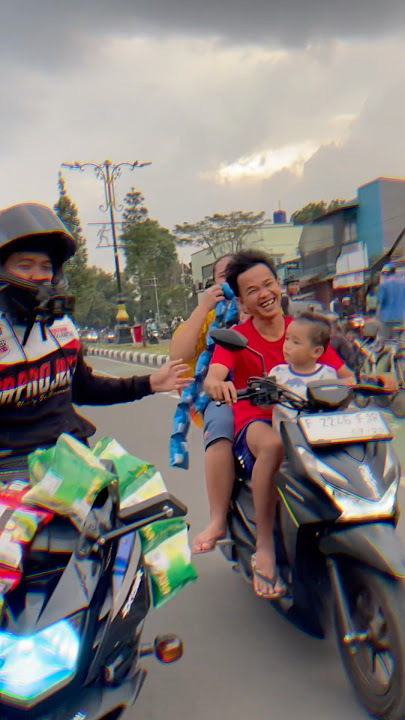 Berbagi itu indah
