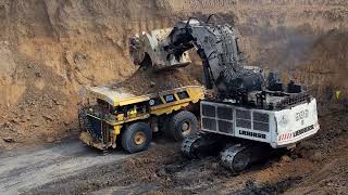 Liebherrer 996 Diesel engine !! it's Produce Heavy power and Loading HAUL DUMPER !!