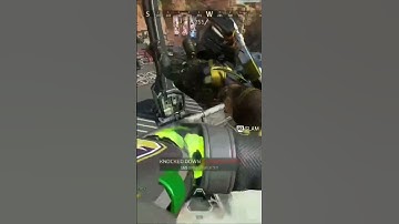 Why People Hate the Buster Sword In Apex Legends #apexlegends #apex #apexlegendsclips #ff #gaming