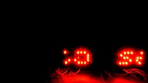 MATRIZ DE LEDS CON PIC16F877A