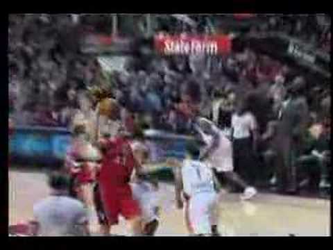 Brandon Roy's amazing hand-switching layup!! again...