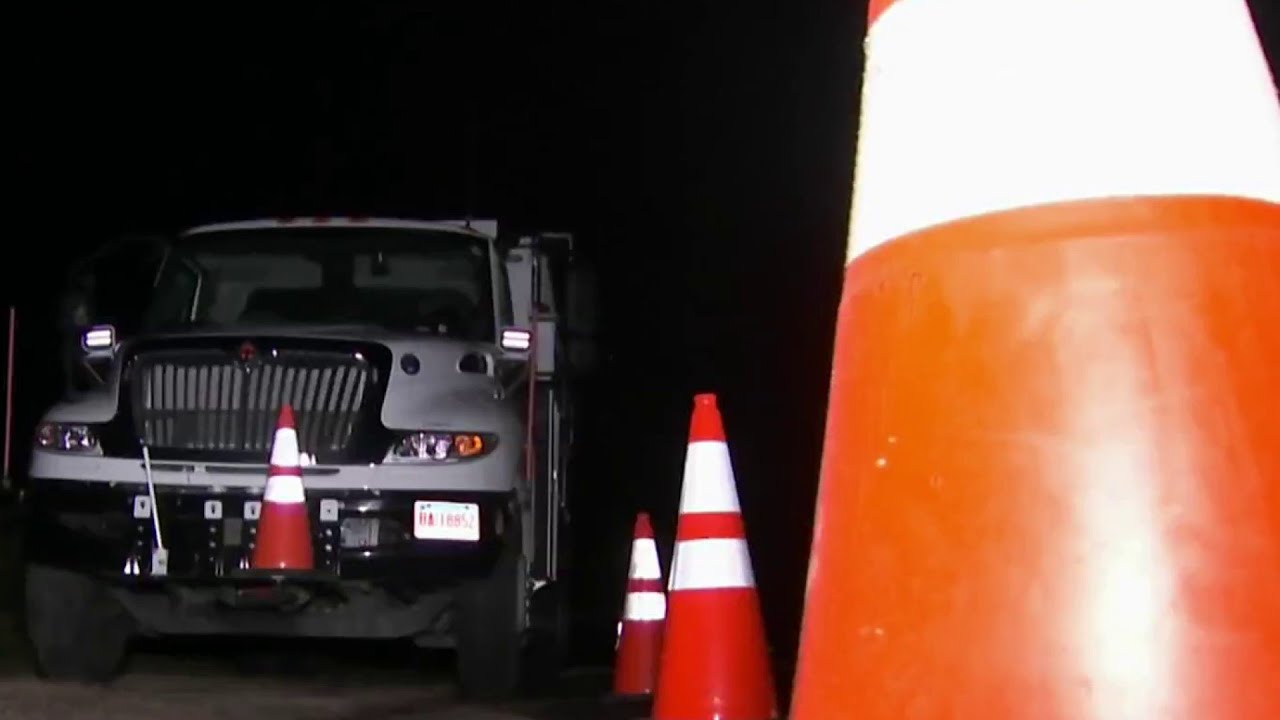 Storm cleanup continues as crews work to restore power to thousands of ...