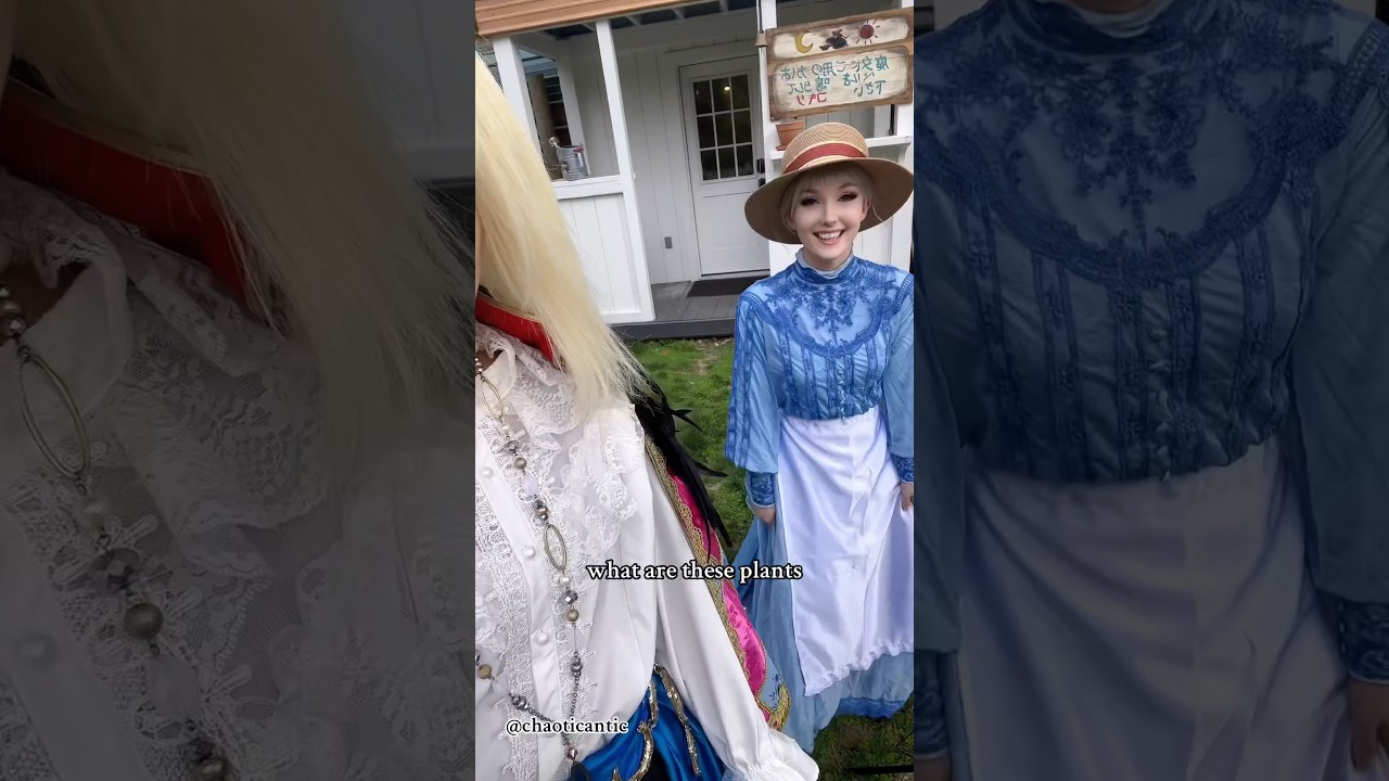Sophie tells us about plants 🌱 @ChameLeahn  #howlsmovingcastle #studioghibli #cosplay #anime