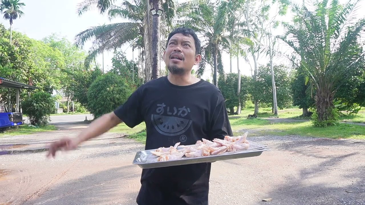 ปีกไก่แดดเดียวทอด ทอดแห้งๆ หนังกรอบ เนื้อฉ่ำหอมอร่อย โหน่งโชว์