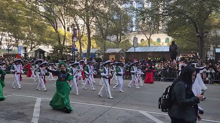 NYC - Macy's Parade 2022- Mexico