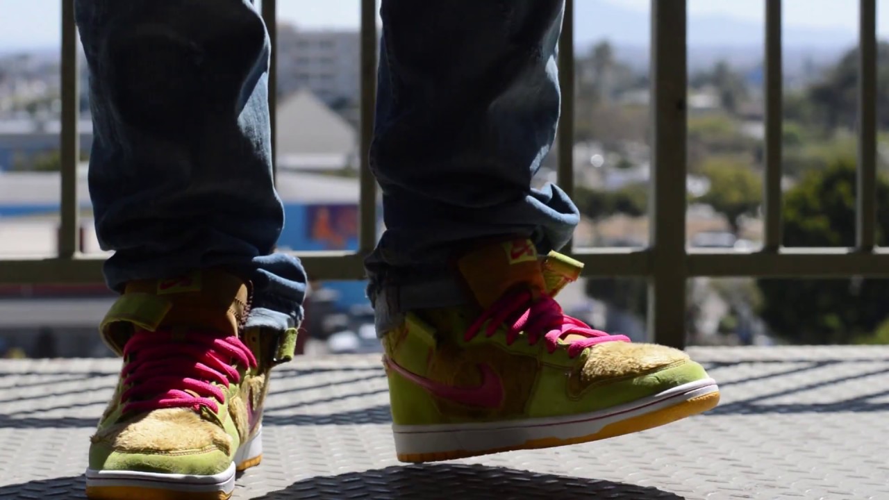 Nike Dunk Mid Pro Sb Mama Bear - YouTube