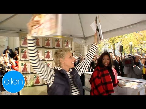 Ellen Pranks Oprah in Chicago (Season 7)