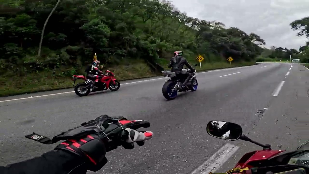 CBR 600RR - ROLE COM OS AMIGOS PRT 4