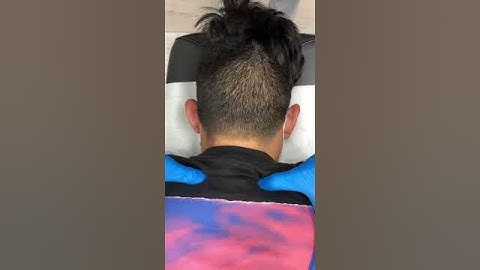 LOUD NECK AND UPPER BACK CRACKS FROM A CHIROPRACTIC ADJUSTMENT BY THE KING OF CRACKS!