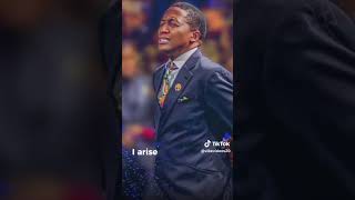 Zweli Mphethu praying with Prophet Eubert Angel 😇