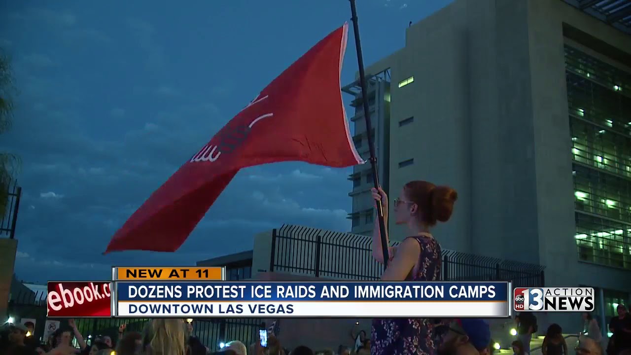 Dozens protest ICE raids in Las Vegas - YouTube