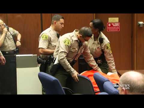 Suge Knight Collapses After Bail Set at $25 Million