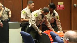 Suge Knight Collapses After Bail Set at $25 Million screenshot 5